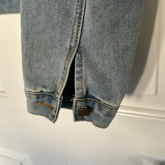 Jean jacket - Picture 6 of 9